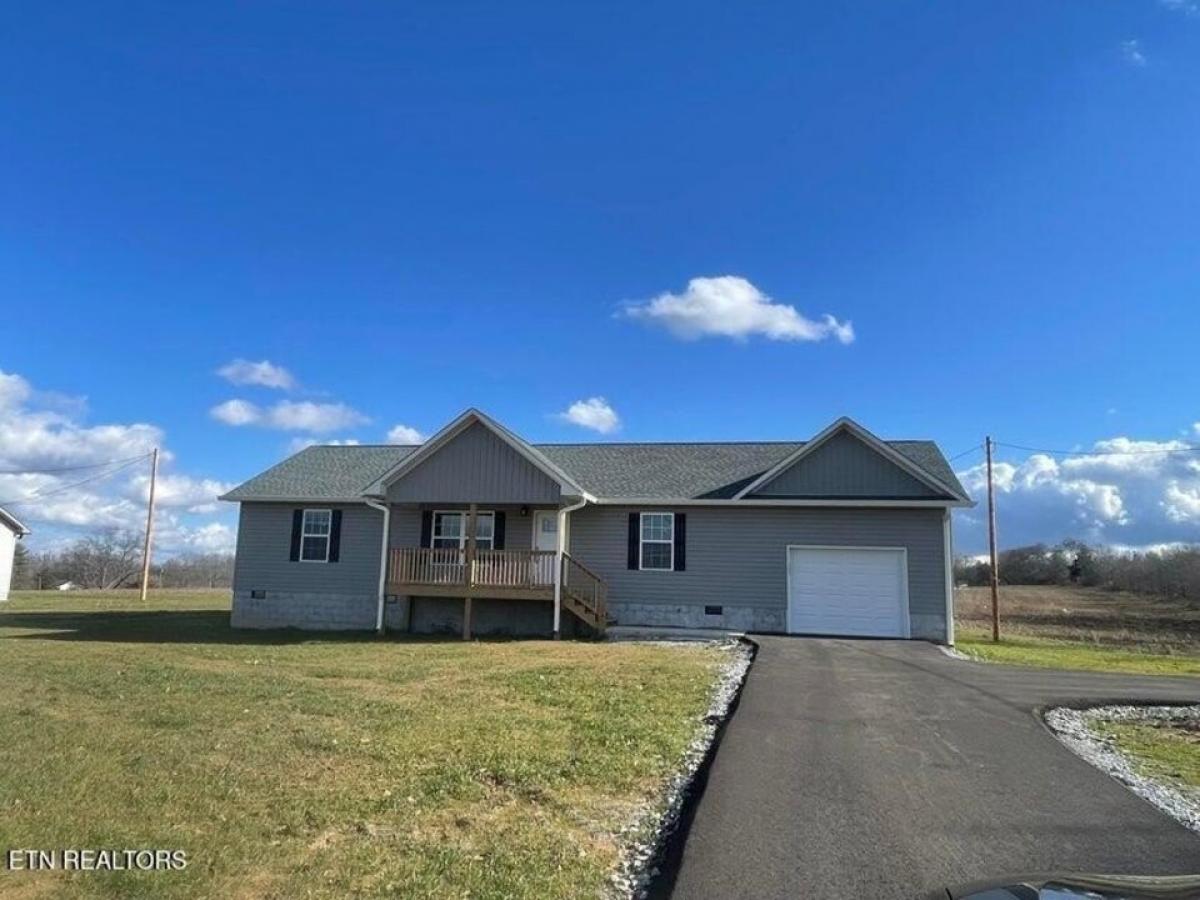 Picture of Home For Sale in Pikeville, Tennessee, United States