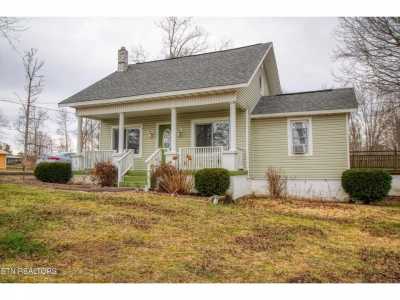 Home For Sale in Jamestown, Tennessee