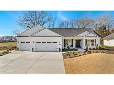 Home For Sale in Loudon, Tennessee