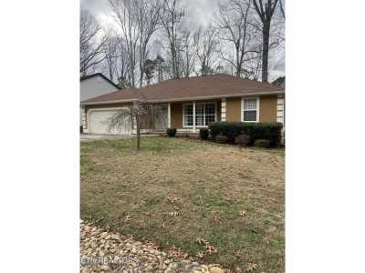 Home For Sale in Loudon, Tennessee