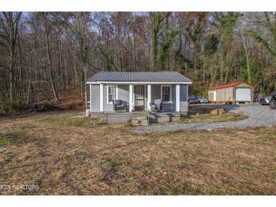 Home For Sale in Loudon, Tennessee