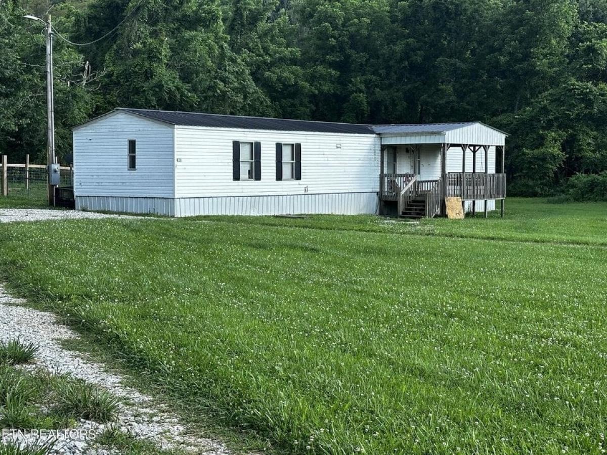 Picture of Home For Sale in Livingston, Tennessee, United States