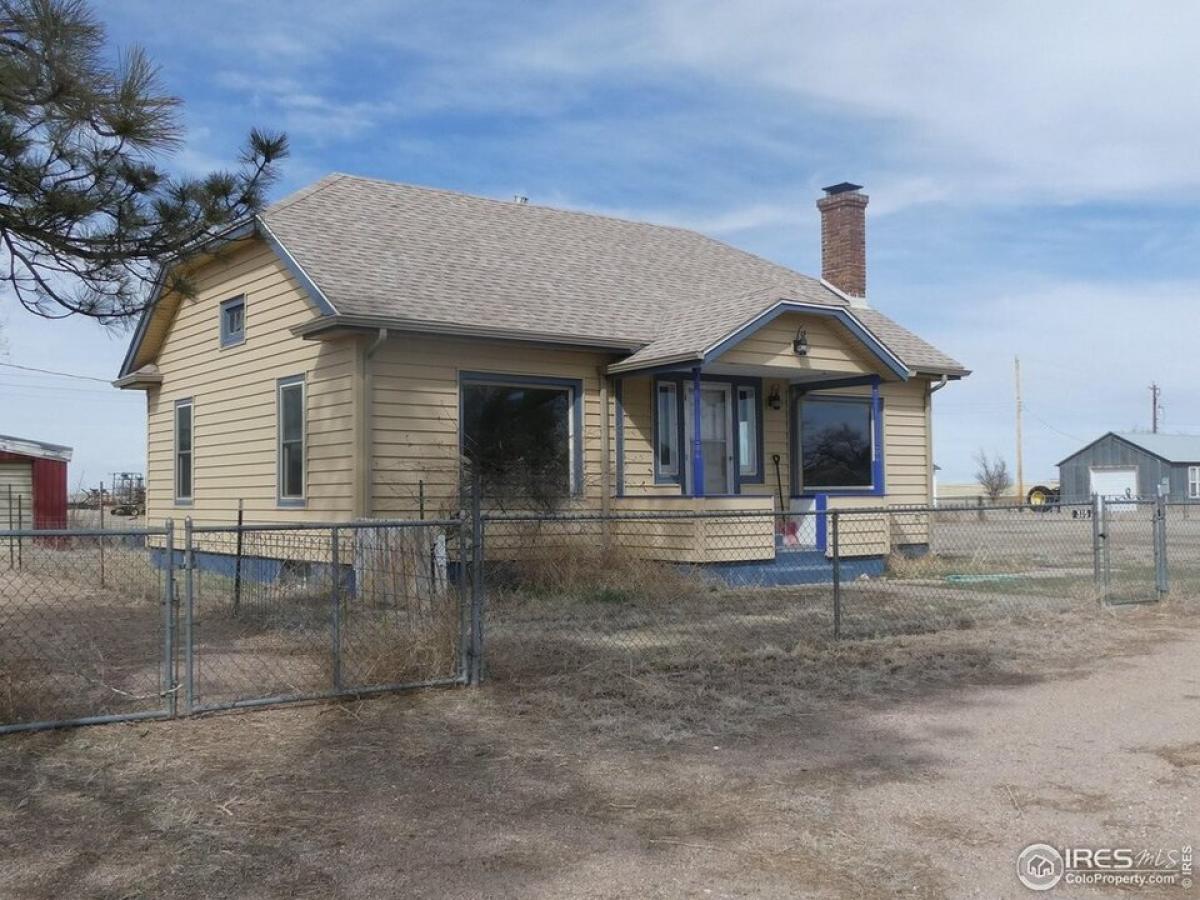 Picture of Home For Sale in Briggsdale, Colorado, United States