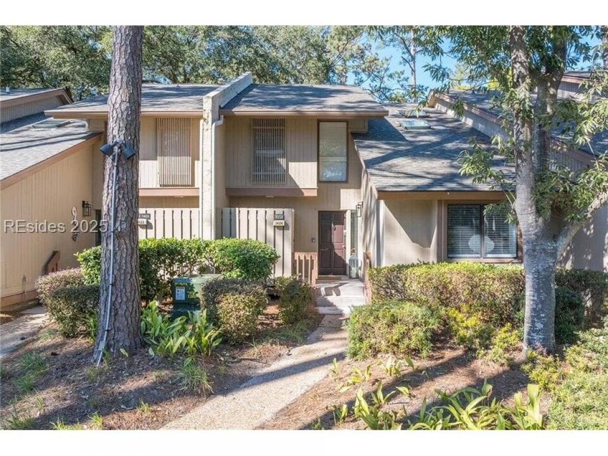 Picture of Home For Sale in Hilton Head Island, South Carolina, United States