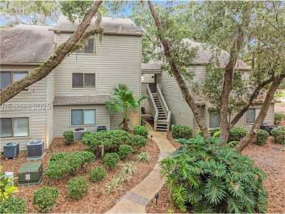 Home For Sale in Hilton Head Island, South Carolina