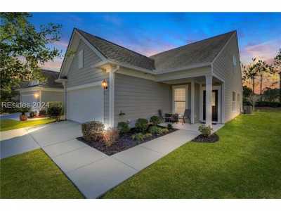 Home For Sale in Bluffton, South Carolina