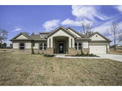 Home For Sale in Willis, Texas