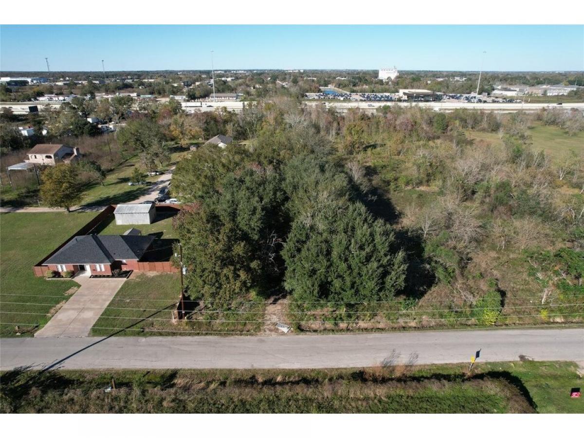 Picture of Residential Land For Sale in Brookshire, Texas, United States