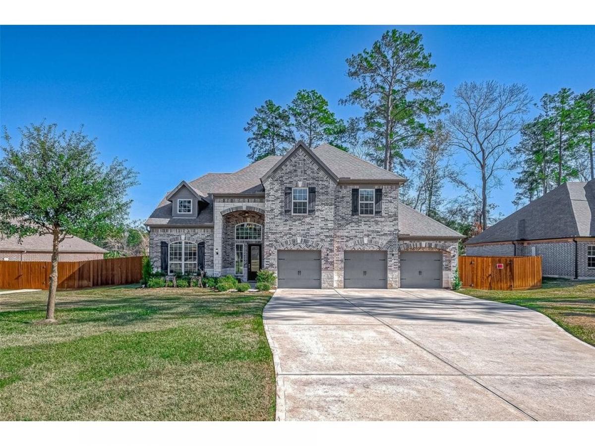 Picture of Home For Sale in Magnolia, Texas, United States