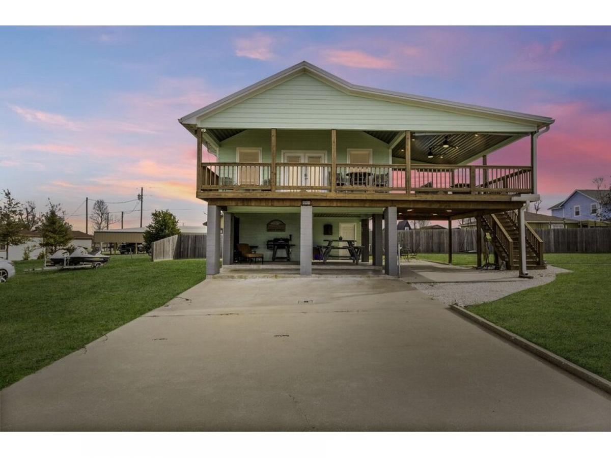 Picture of Home For Sale in Onalaska, Texas, United States