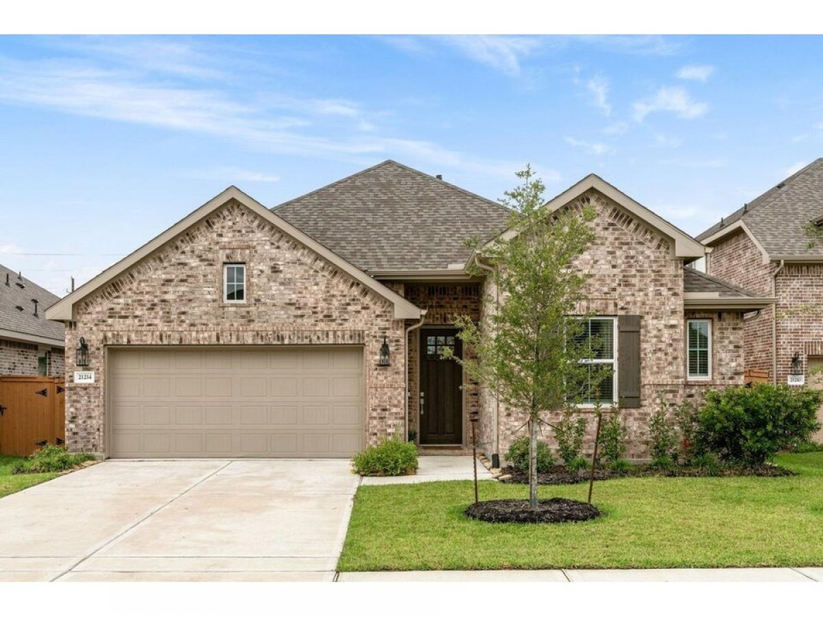 Picture of Home For Sale in Cypress, Texas, United States