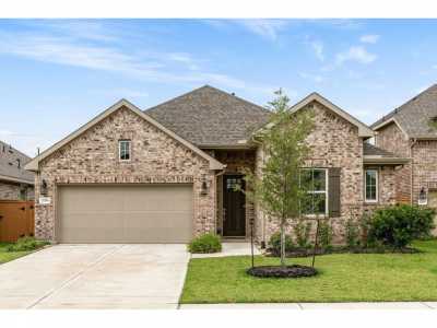 Home For Sale in Cypress, Texas