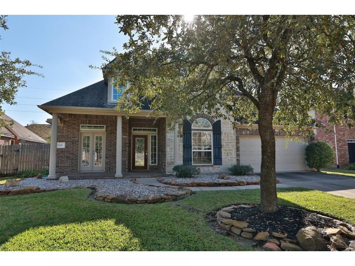 Picture of Home For Sale in Tomball, Texas, United States