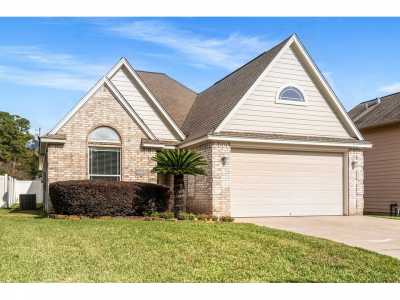 Home For Sale in Willis, Texas