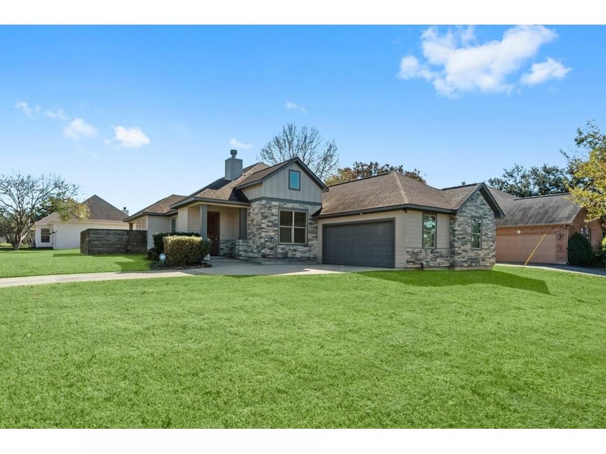 Picture of Home For Sale in Willis, Texas, United States