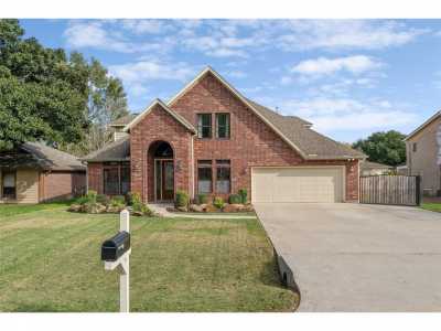 Home For Sale in Montgomery, Texas