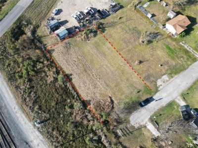 Residential Land For Sale in Freeport, Texas