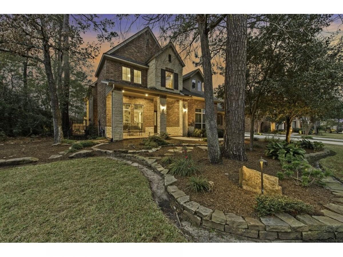 Picture of Home For Sale in The Woodlands, Texas, United States