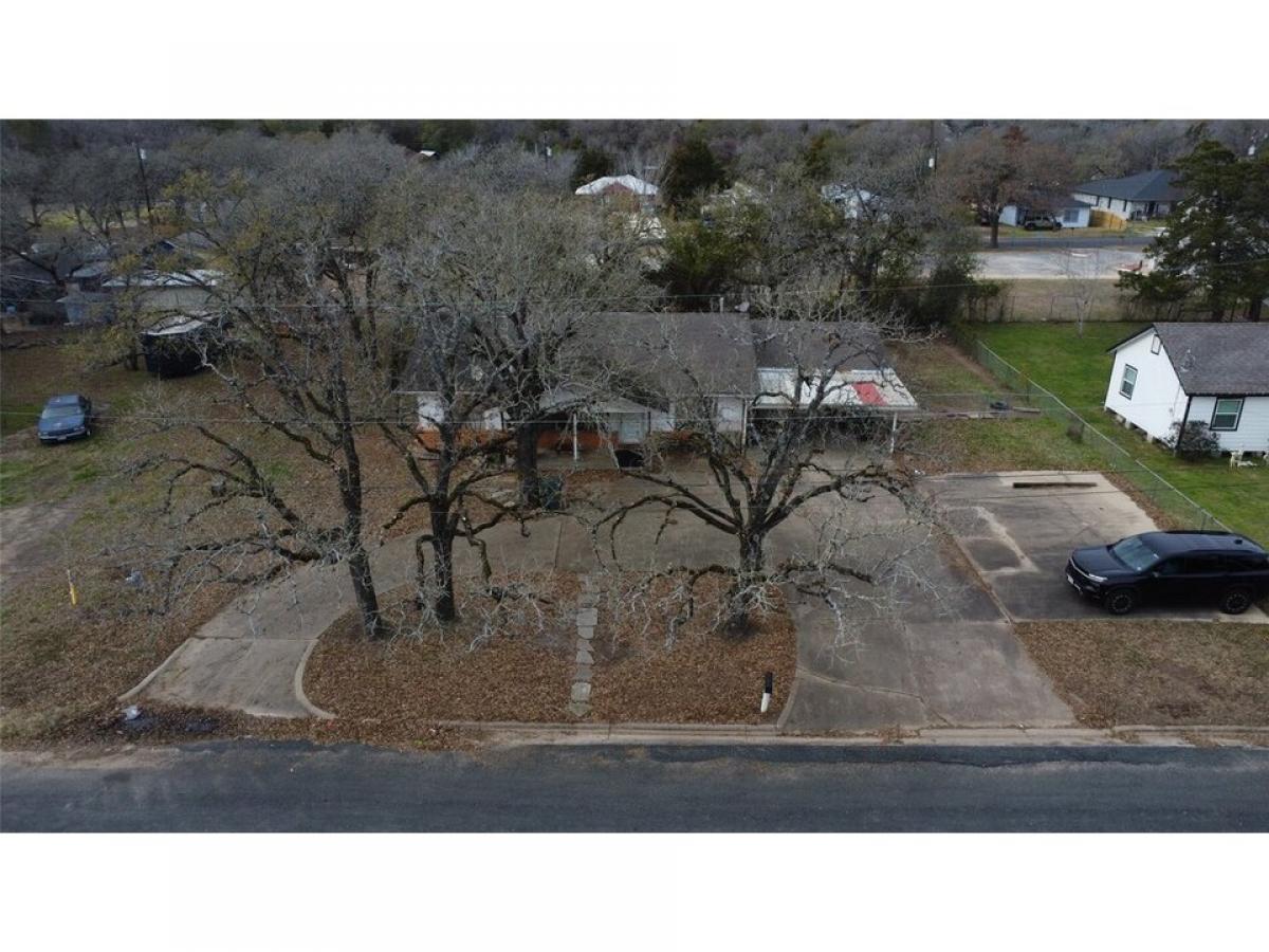 Picture of Home For Sale in Bryan, Texas, United States