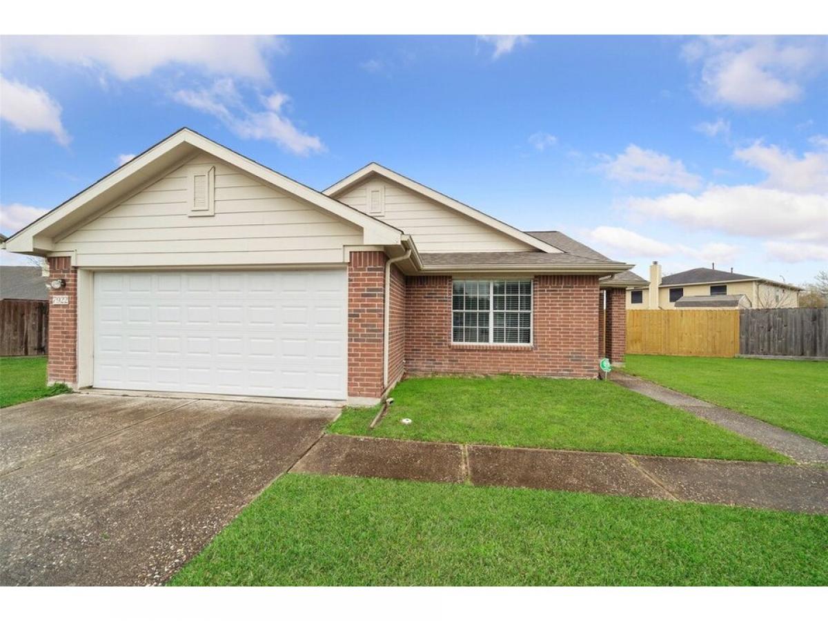 Picture of Home For Sale in Baytown, Texas, United States