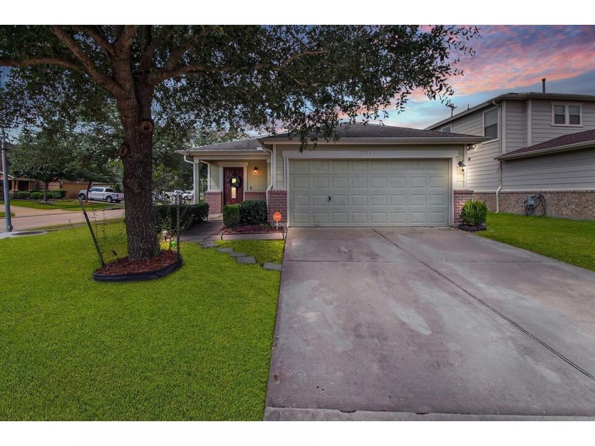 Picture of Home For Sale in Cypress, Texas, United States