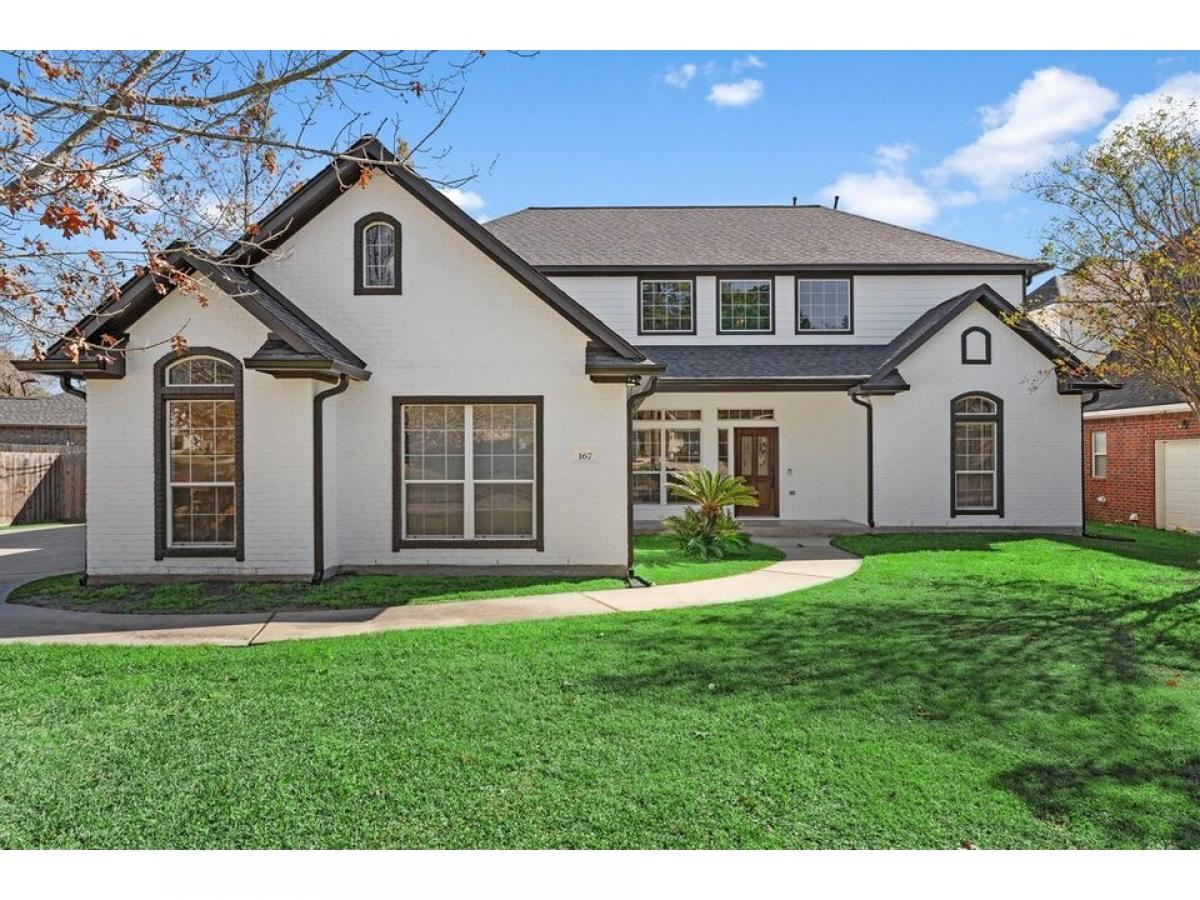 Picture of Home For Sale in Montgomery, Texas, United States