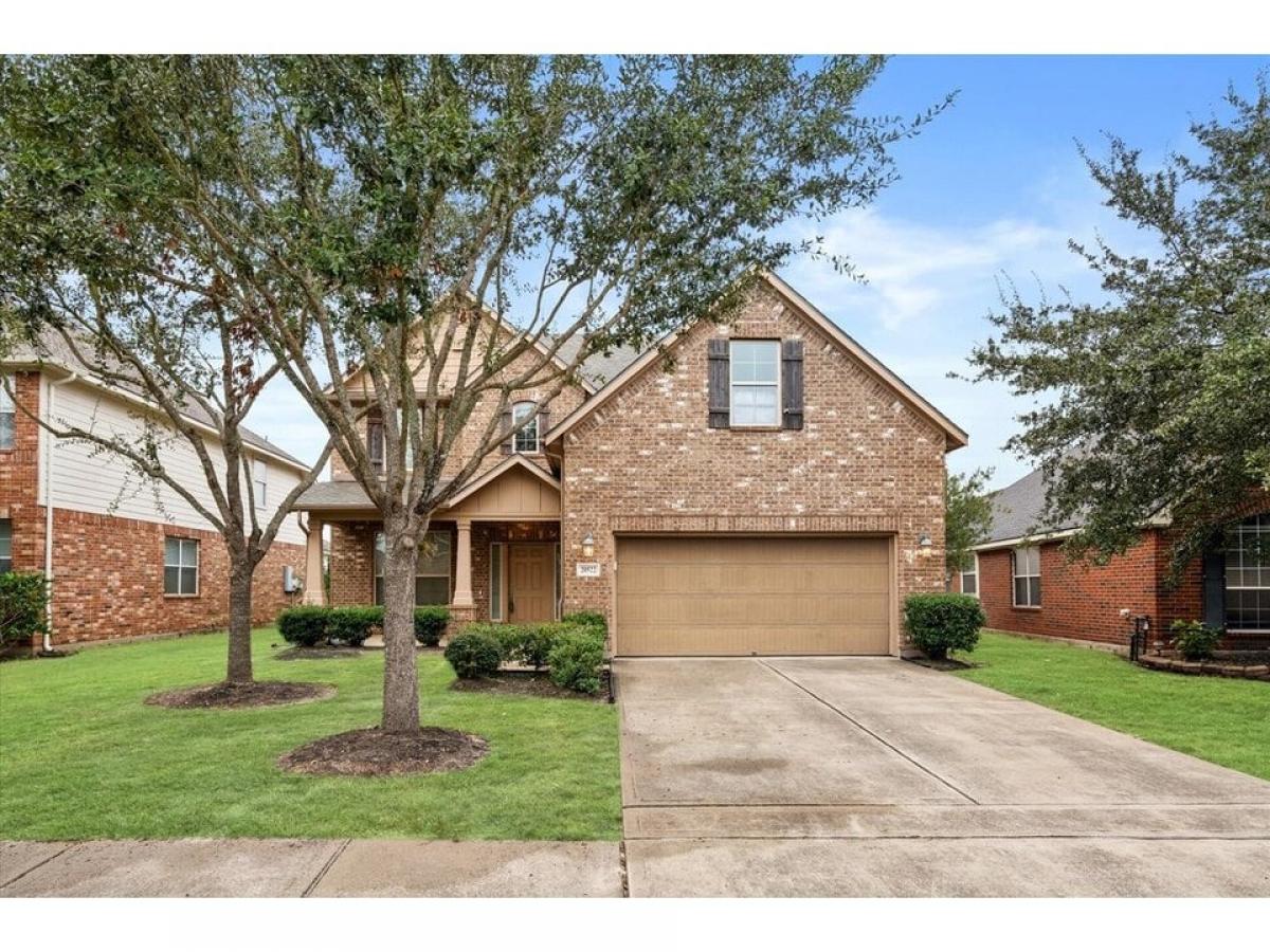 Picture of Home For Sale in Cypress, Texas, United States