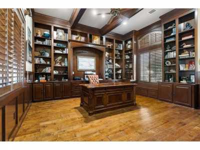 Home For Sale in Montgomery, Texas