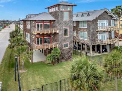 Home For Sale in Seabrook, Texas