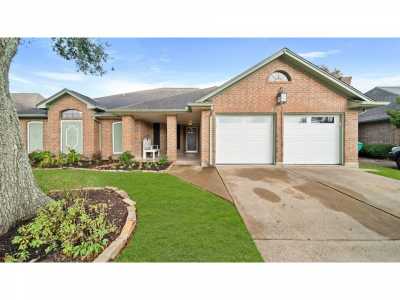 Home For Sale in Pasadena, Texas