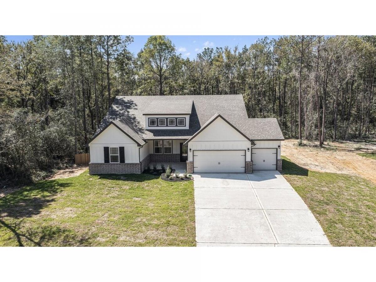 Picture of Home For Sale in Willis, Texas, United States