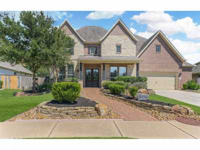 Home For Sale in Fulshear, Texas