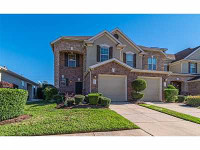 Home For Sale in Tomball, Texas