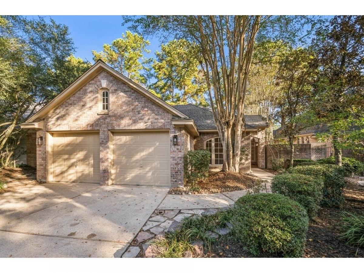 Picture of Home For Sale in The Woodlands, Texas, United States