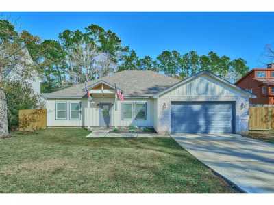 Home For Sale in Conroe, Texas