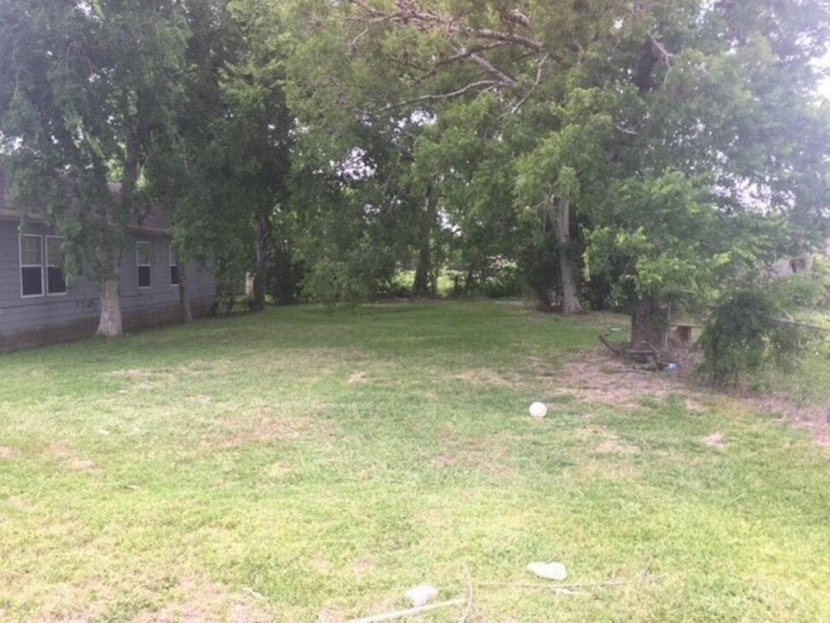 Picture of Residential Land For Sale in Houston, Texas, United States