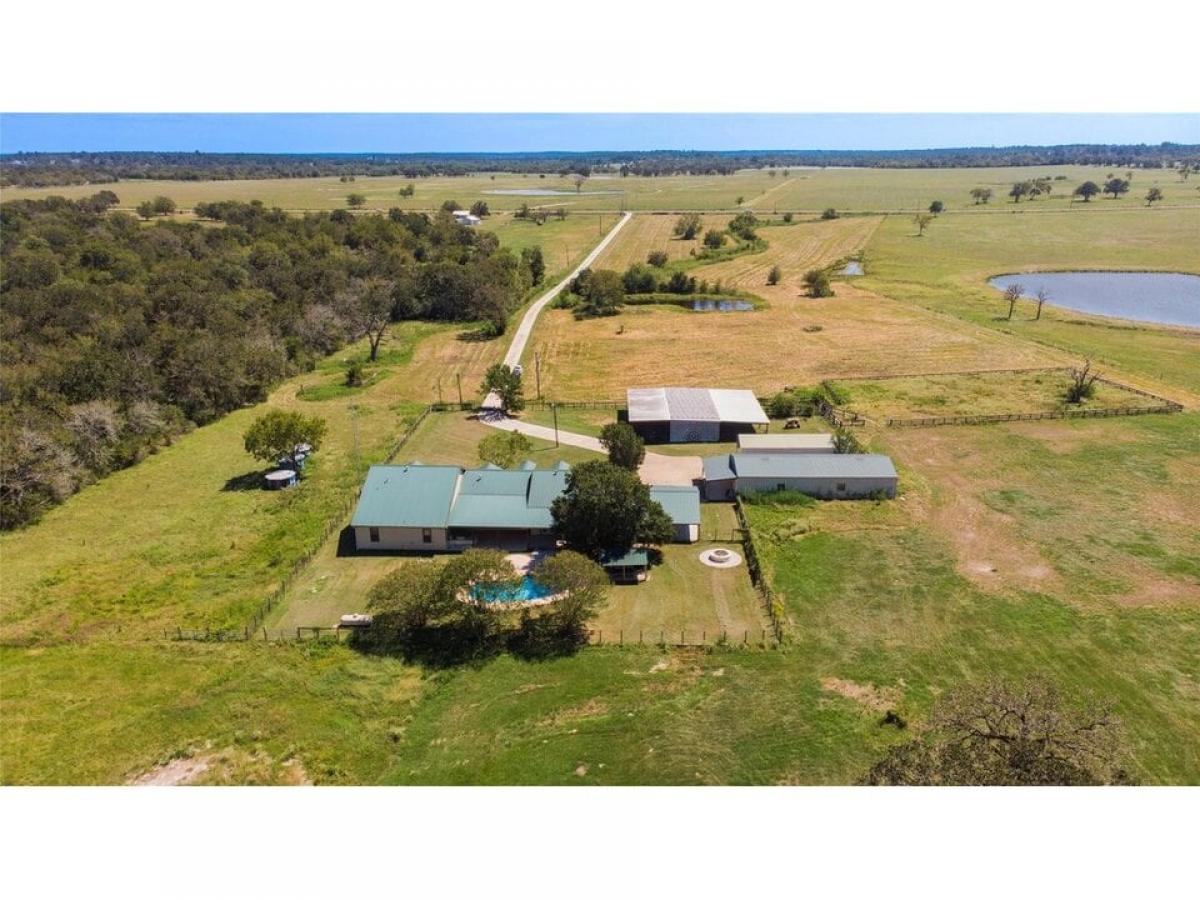 Picture of Home For Sale in Bedias, Texas, United States