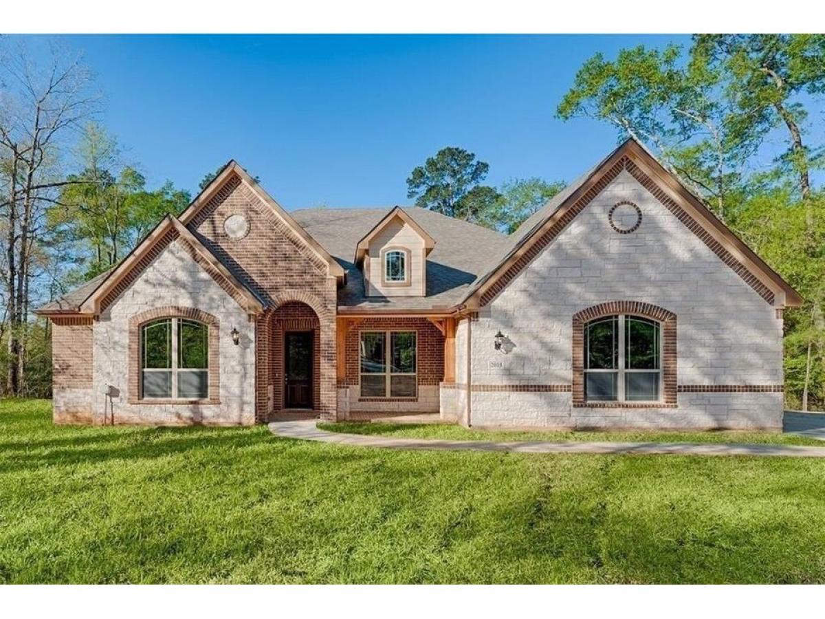 Picture of Home For Sale in Conroe, Texas, United States