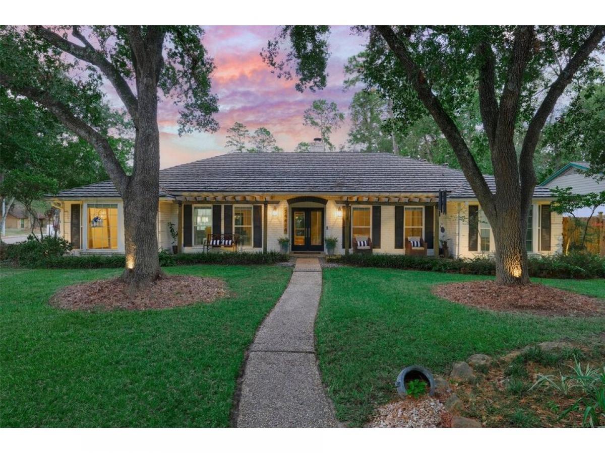 Picture of Home For Sale in Spring, Texas, United States