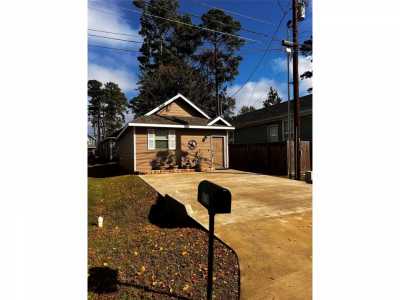 Home For Sale in Montgomery, Texas