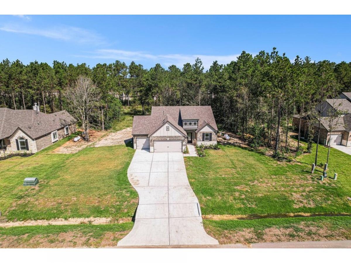 Picture of Home For Sale in Conroe, Texas, United States