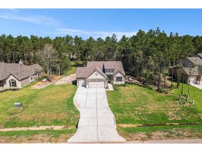 Home For Sale in Conroe, Texas