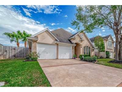 Home For Sale in Kemah, Texas