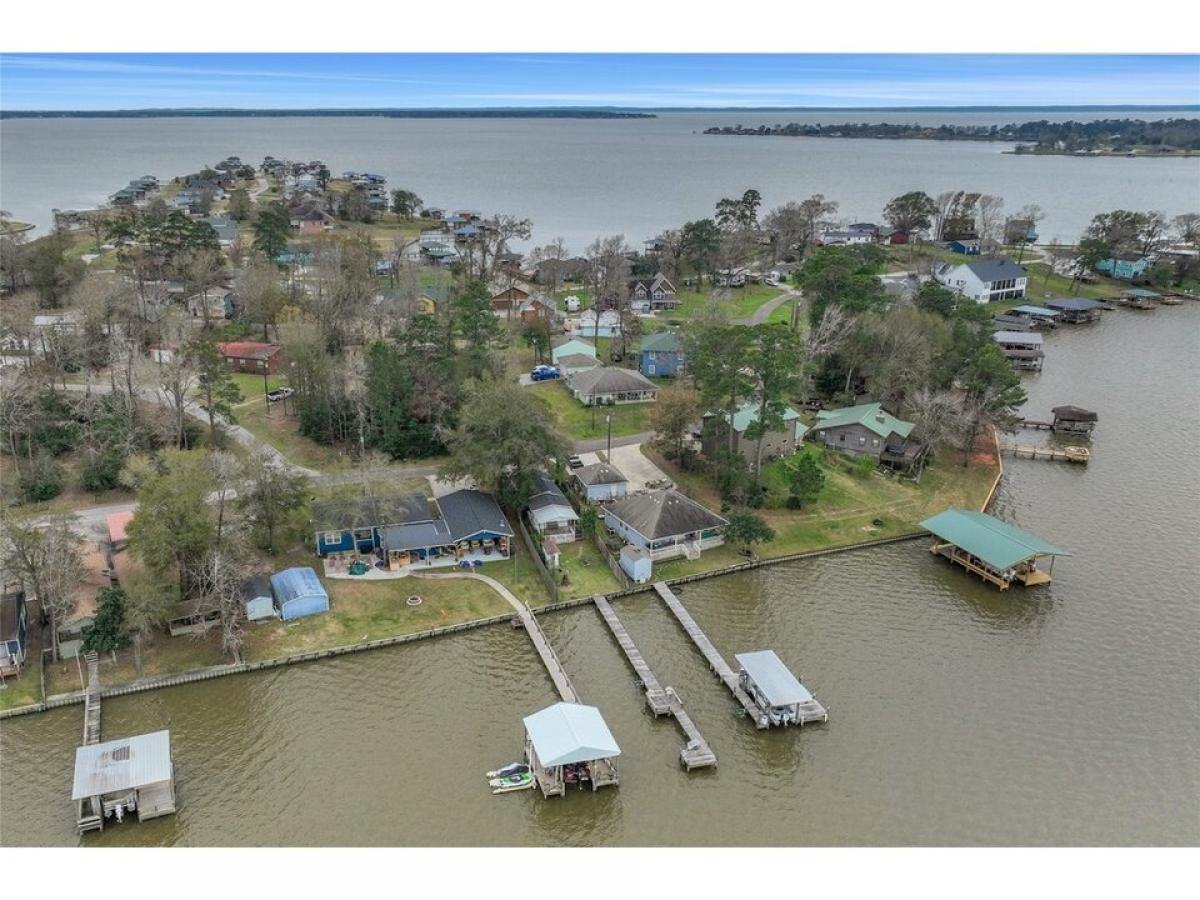 Picture of Home For Sale in Livingston, Texas, United States