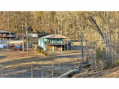 Home For Sale in Dandridge, Tennessee