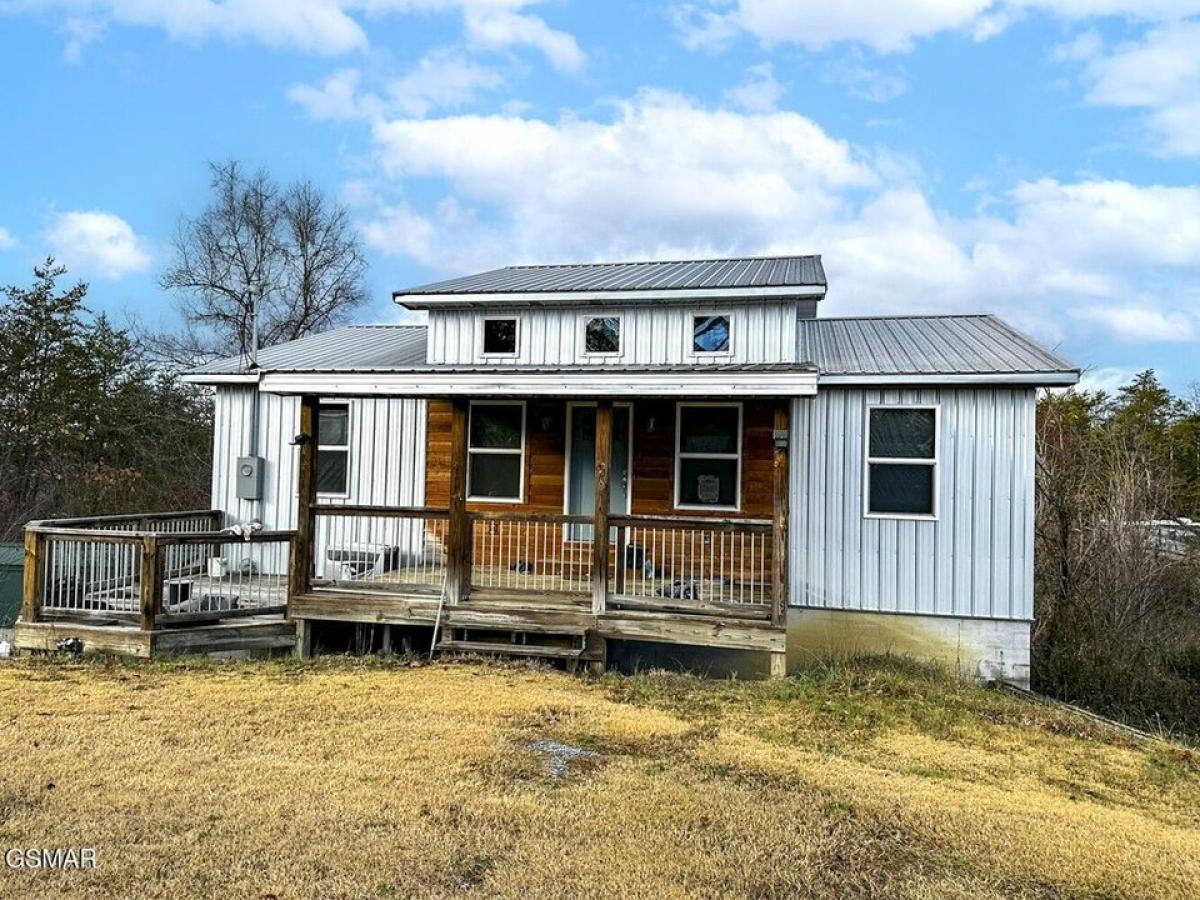 Picture of Home For Sale in Sevierville, Tennessee, United States