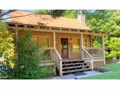 Home For Sale in Pigeon Forge, Tennessee