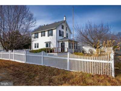 Home For Sale in Croydon, Pennsylvania