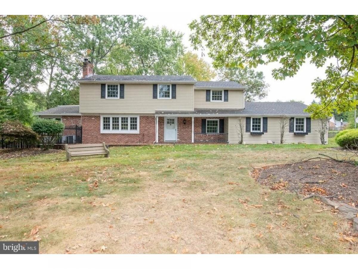 Picture of Home For Sale in Holland, Pennsylvania, United States