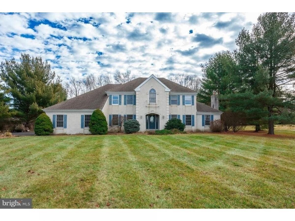 Picture of Home For Sale in Warminster, Pennsylvania, United States